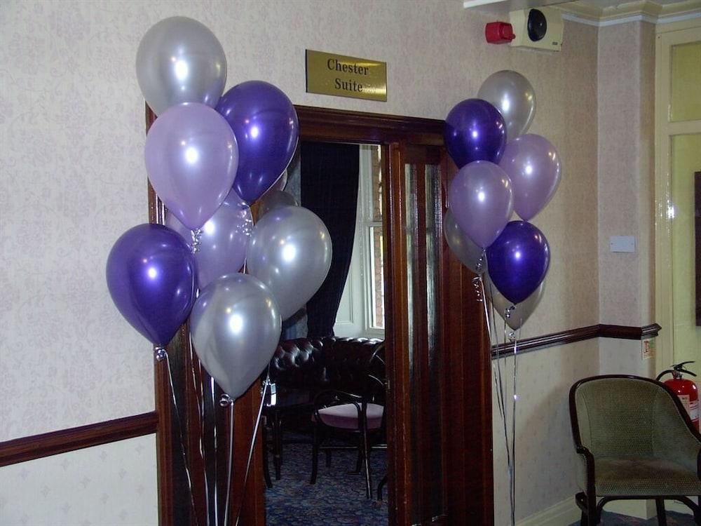The Dodington Lodge Hotel Whitchurch  Exterior photo